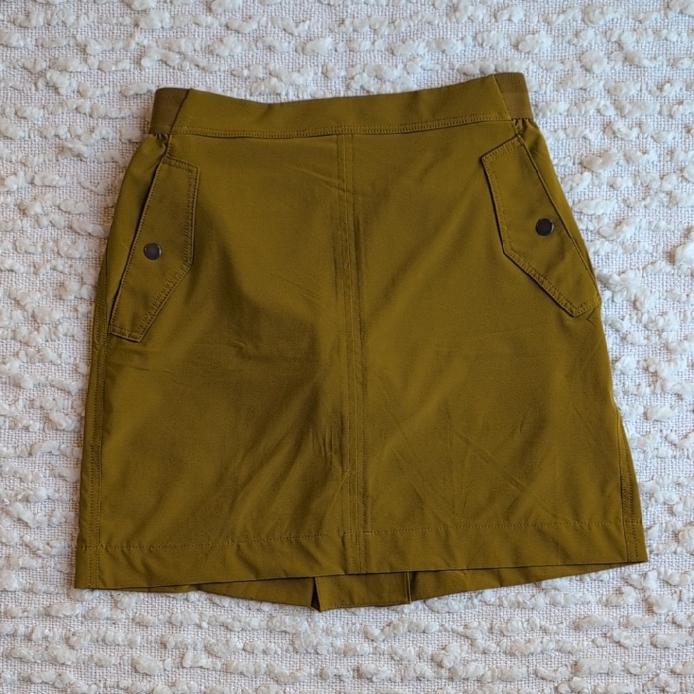 Athleta Vienna Cargo Skort Shorts Skirt Athleisure Golf Size 8 Women's Active